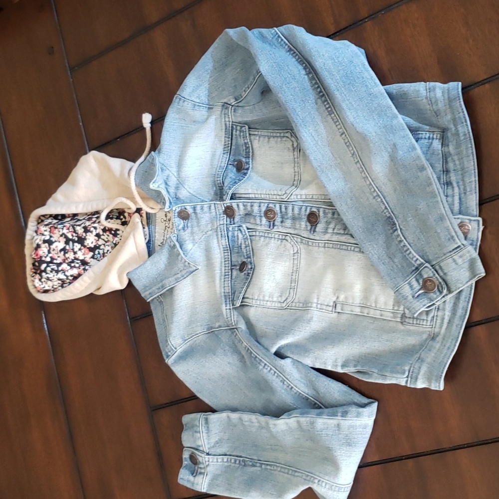 American Rag Hooded Jacket (WJ21)